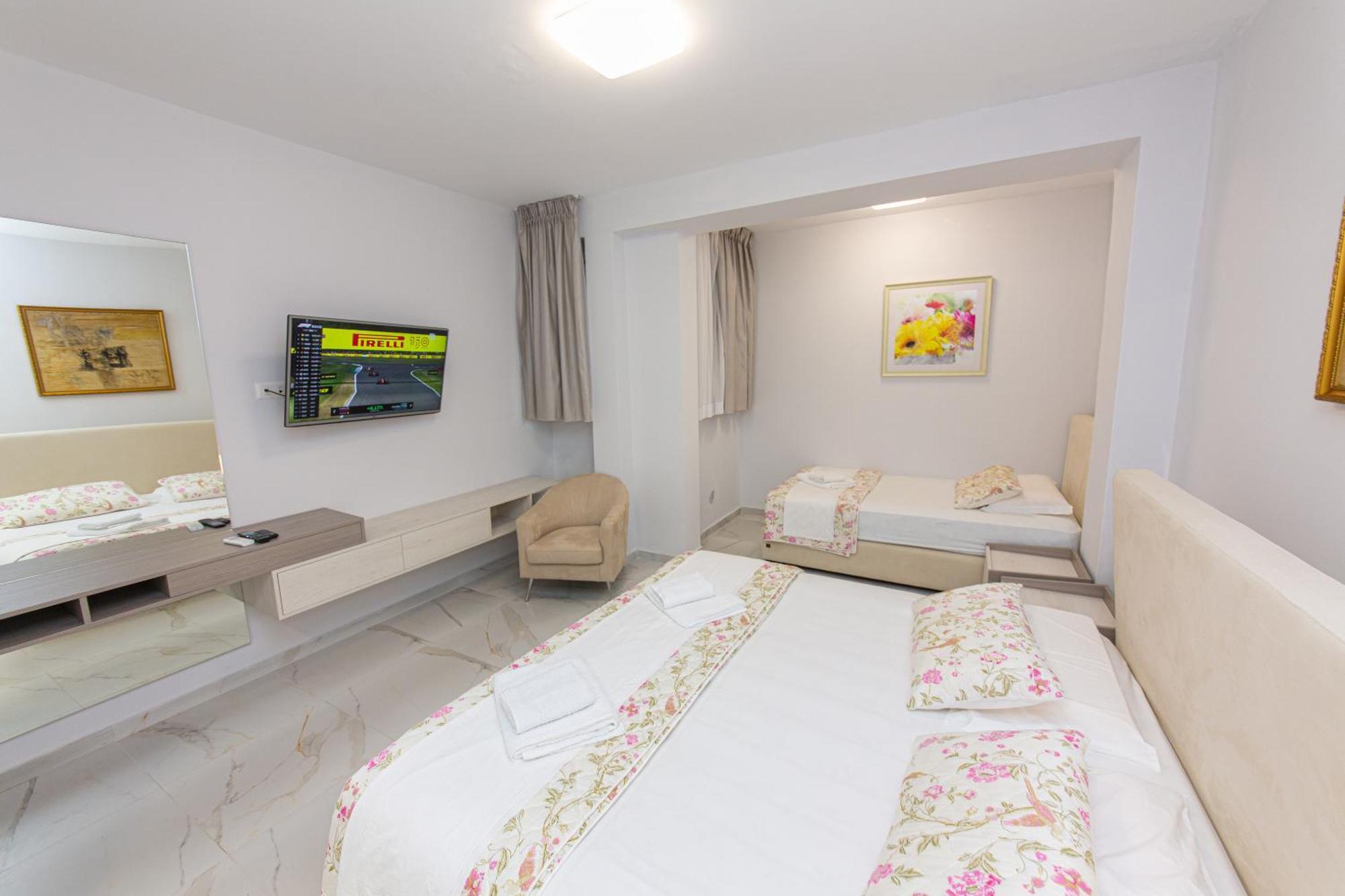 Luxury Villa 2 Vlorë エクステリア 写真
