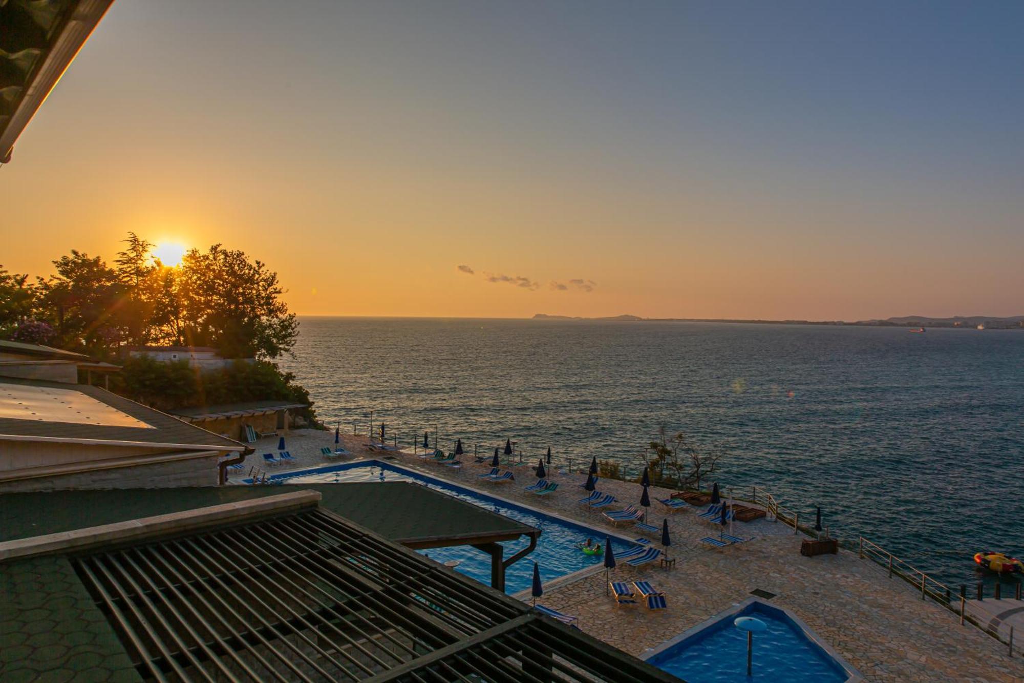 Luxury Villa 2 Vlorë エクステリア 写真
